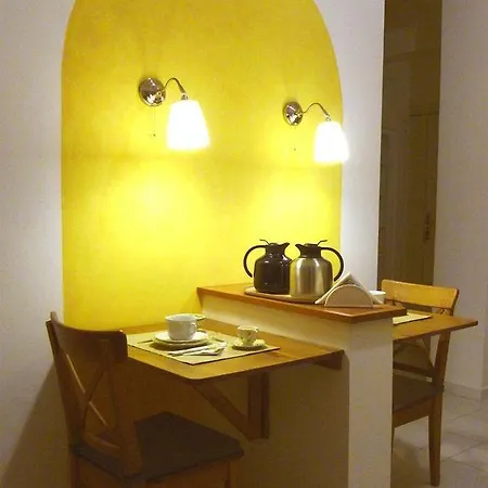 Le Comari Salentine Bed & Breakfast 2*