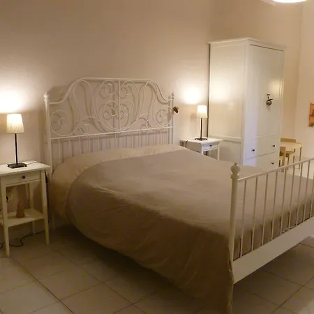 Bed & Breakfast Le Comari Salentine 2*